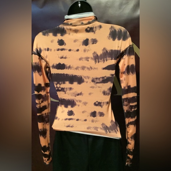Women's Black & Orange Wild Tiger Print Long Sleeve Tie Dye Turtleneck Top - Picture 6 of 6